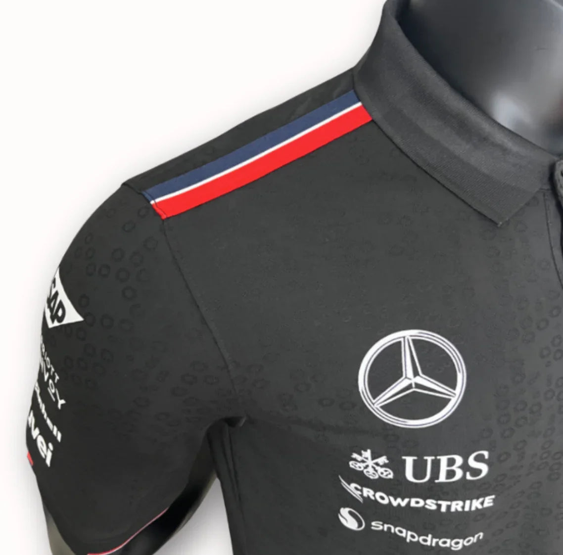 POLO MERCEDES-BENZ AMG PETRONAS 2024 - BLACK EDITION